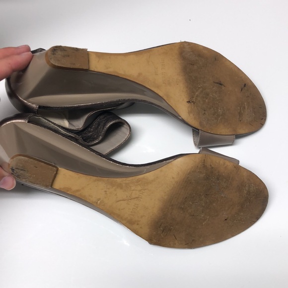 Nine West Size 7.5 Wedge Excellent Condition - Picture 4 of 4